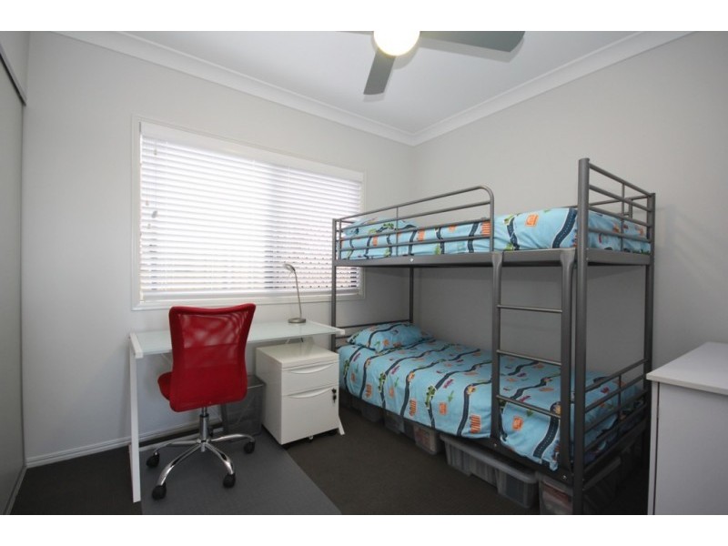 4 McGregor Place, Springfield Lakes QLD 4300