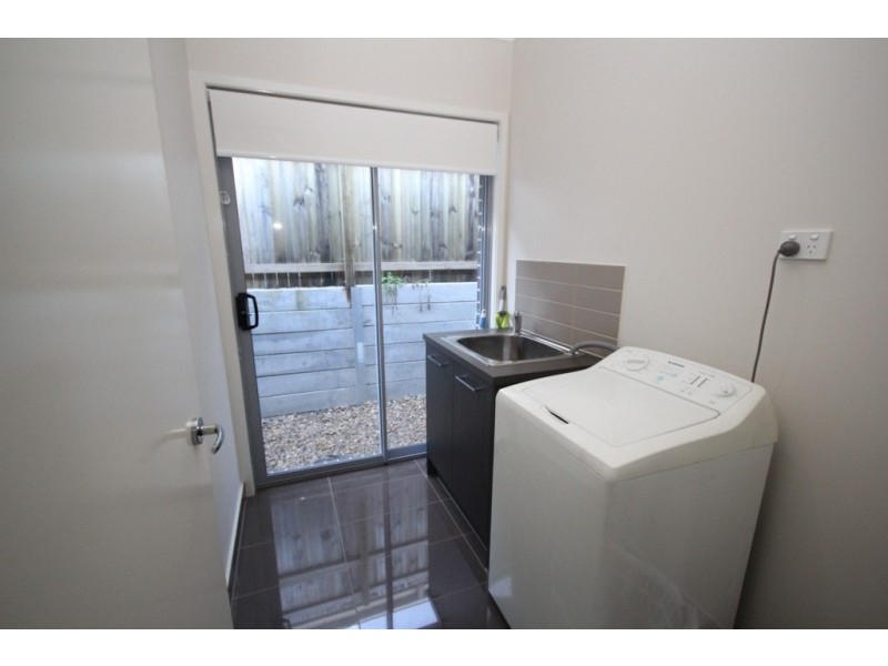 28 Poppy Crescent, Springfield Lakes QLD 4300