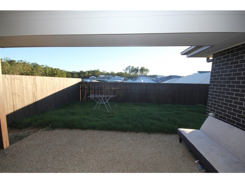 28 Poppy Crescent, Springfield Lakes QLD 4300