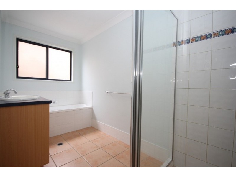 6 Bullen Circuit, Forest Lake QLD 4078