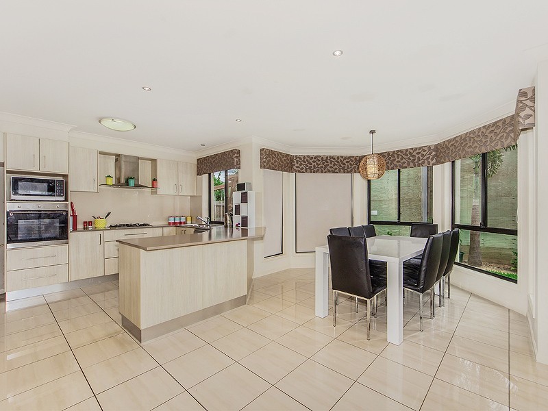 61 Juniper Street, Heathwood QLD 4110