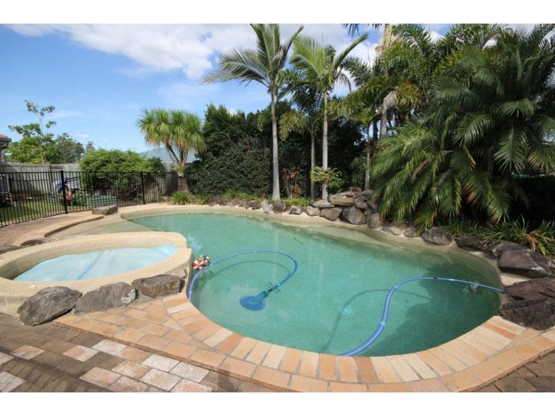4 Glenhurst Court, Springfield QLD 4300