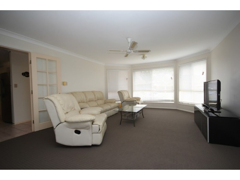 4 Glenhurst Court, Springfield QLD 4300