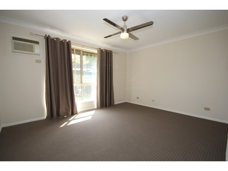 4 Glenhurst Court, Springfield QLD 4300