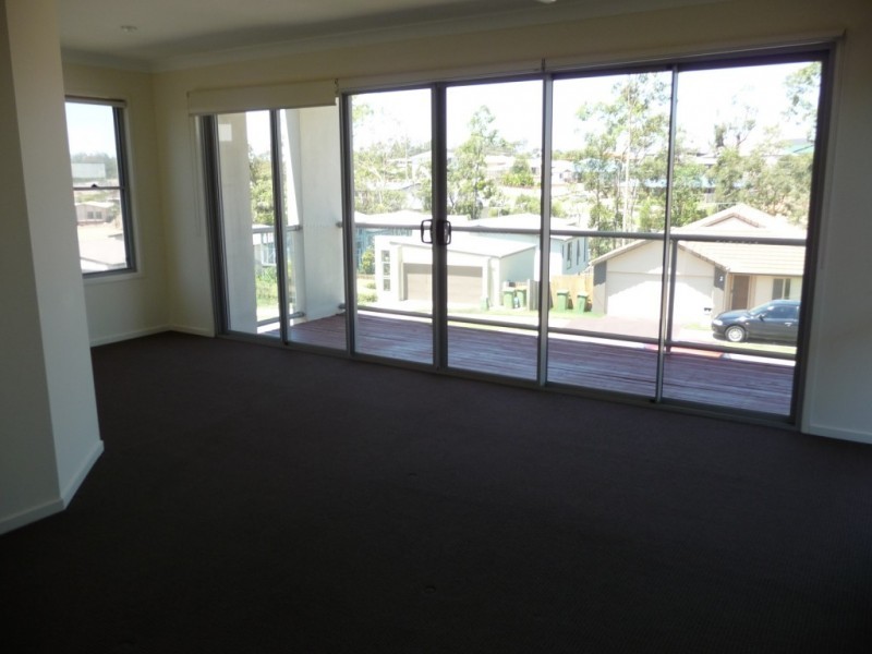 6 Heathwood Place, Collingwood Park QLD 4301