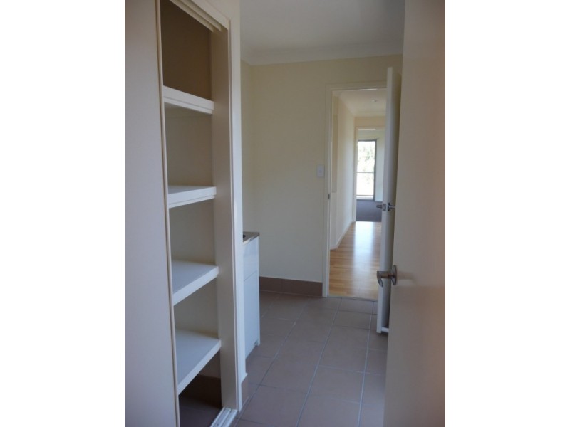 6 Heathwood Place, Collingwood Park QLD 4301