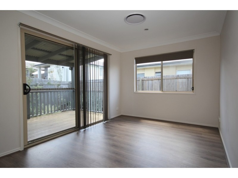 28 Laguna Crescent, Springfield Lakes QLD 4300