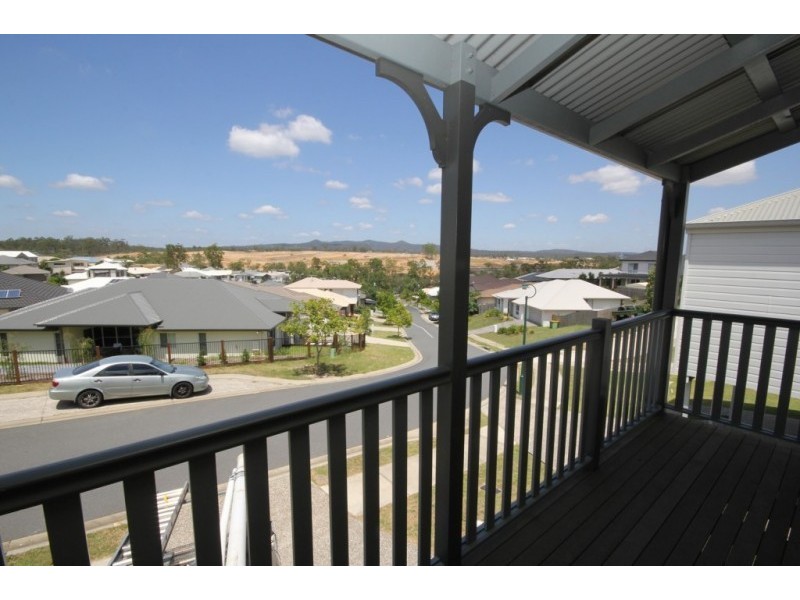 28 Laguna Crescent, Springfield Lakes QLD 4300