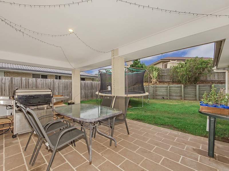 8 Peggy Crescent, Redbank Plains QLD 4301