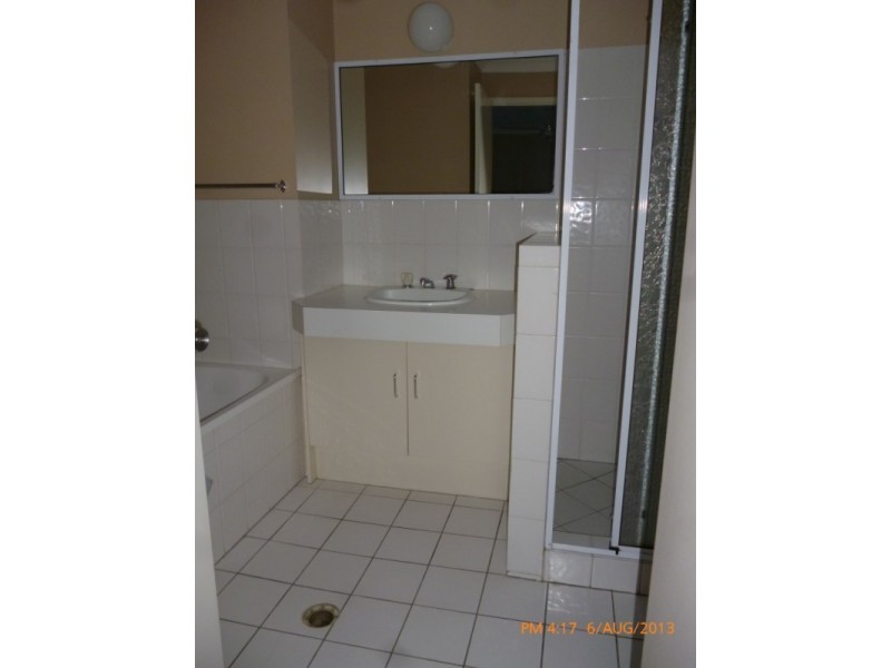 2/7 Donegal Court, Raceview QLD 4305