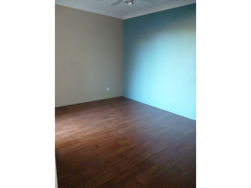 2/7 Donegal Court, Raceview QLD 4305