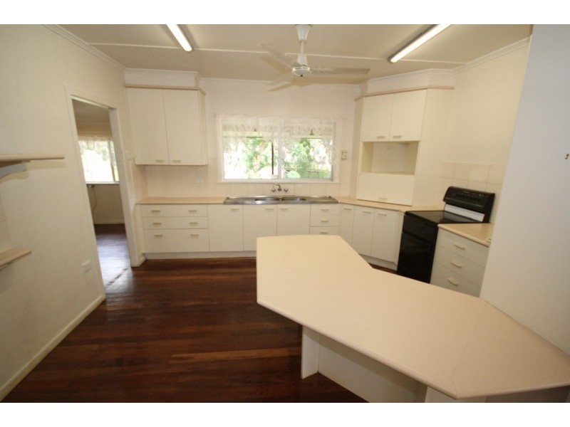 41 Ipswich Street, Riverview QLD 4303