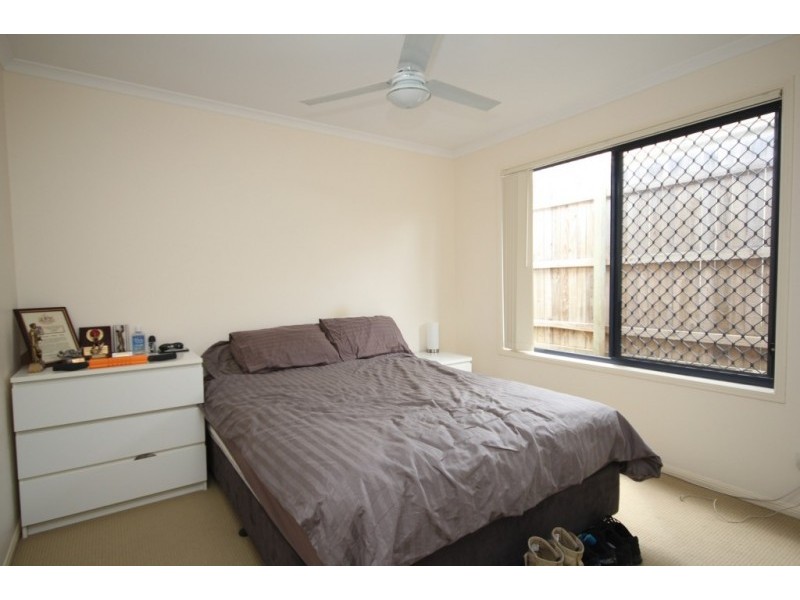 4 Oak Leaf Street, Springfield Lakes QLD 4300