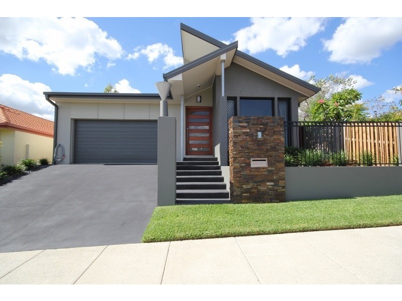 3 Viewpoint Drive, Springfield Lakes QLD 4300