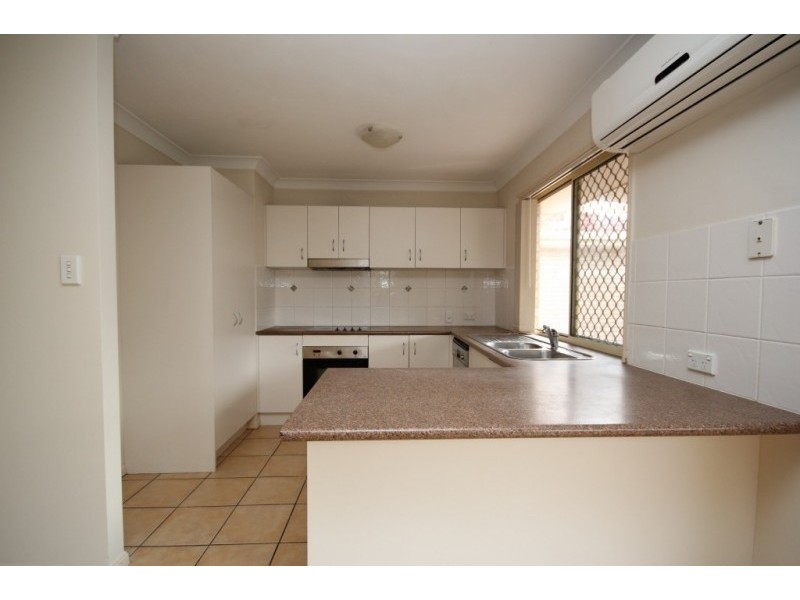 33 Greenleaf Avenue, Springfield Lakes QLD 4300