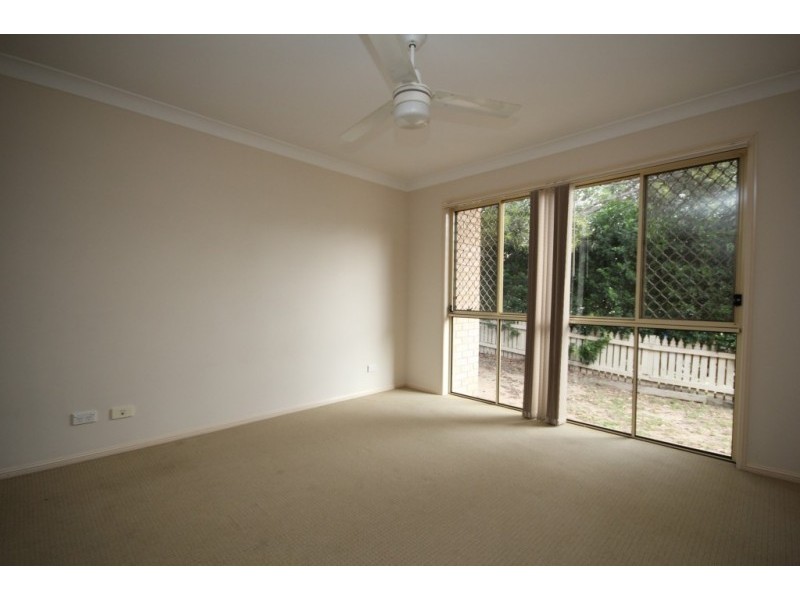 33 Greenleaf Avenue, Springfield Lakes QLD 4300