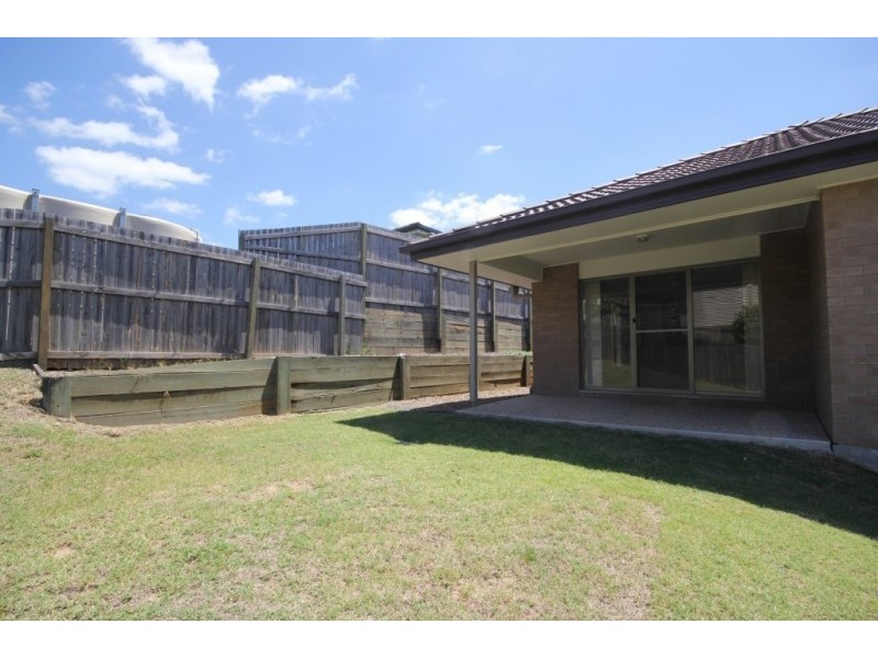 10 Lemongrass Place, Springfield Lakes QLD 4300