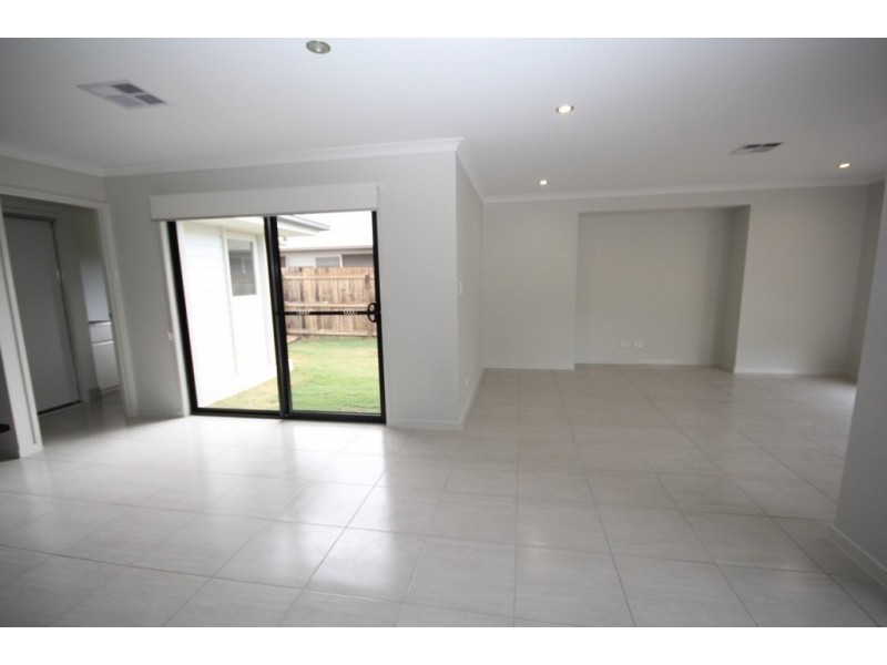 36 Fitzpatrick Circuit, Augustine Heights QLD 4300