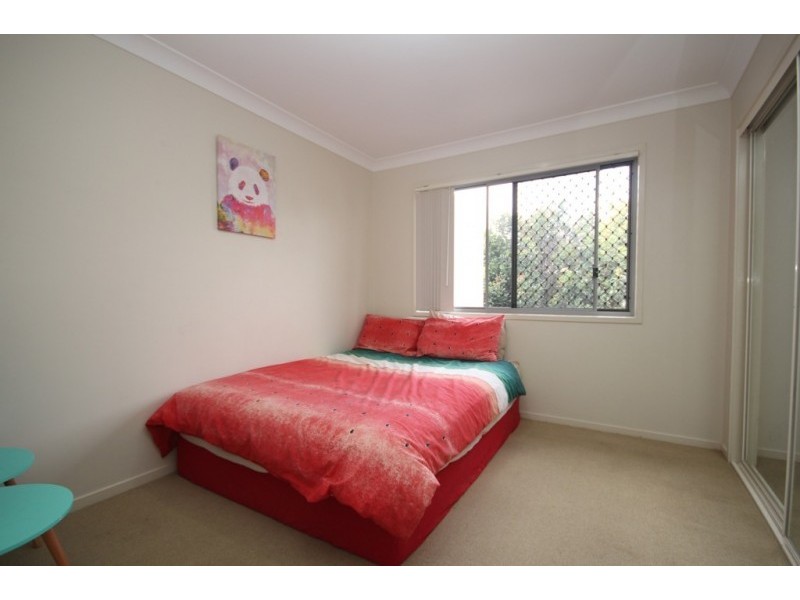 13 Creekside Drive, Springfield Lakes QLD 4300