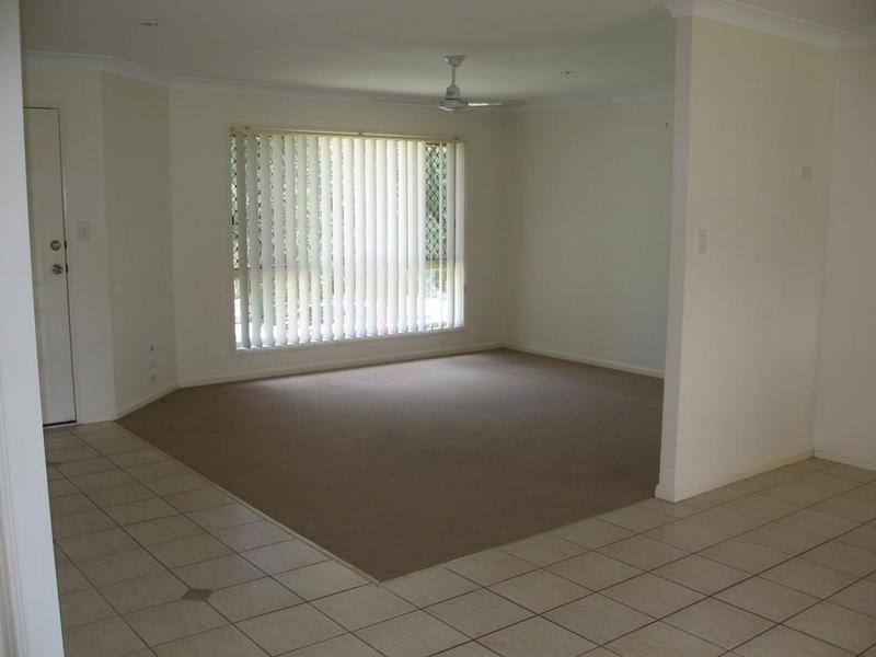 4 Lotus Place, Springfield QLD 4300