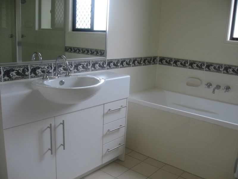 11 Turquoise Crescent, Springfield Lakes QLD 4300