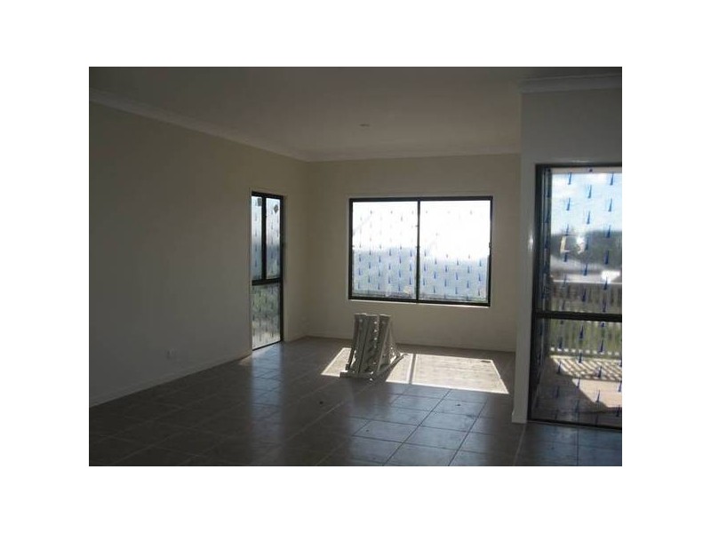 15 Dry Dock Circuit, Springfield Lakes QLD 4300