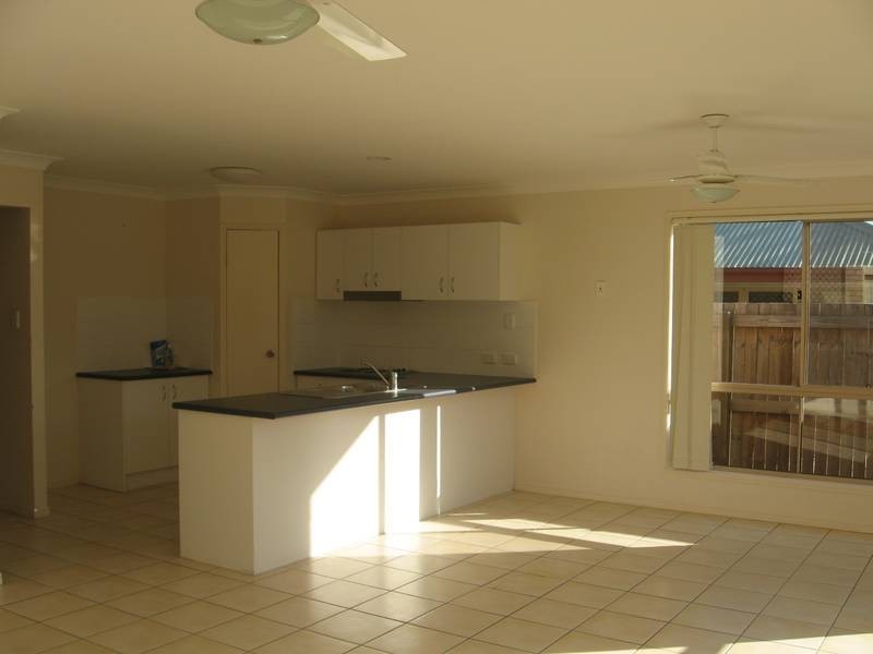 24 Emma Place, Springfield Lakes QLD 4300