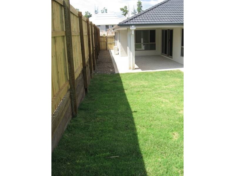 14 Parkview Drive, Springfield Lakes QLD 4300