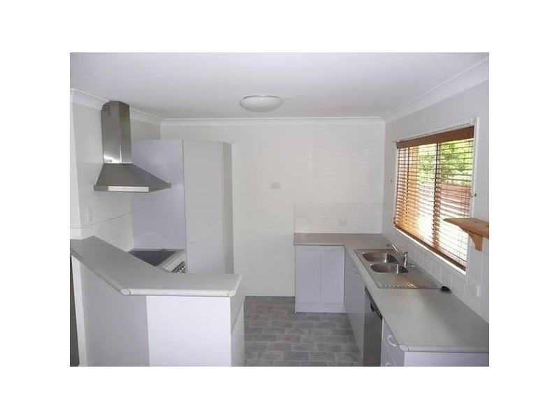 12 Finn Court, Camira QLD 4300