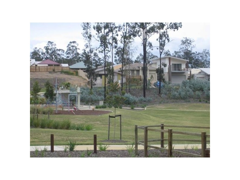 38 Creekside Drive, Springfield Lakes QLD 4300