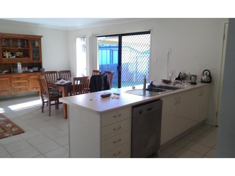 10 Caper Close, Springfield Lakes QLD 4300