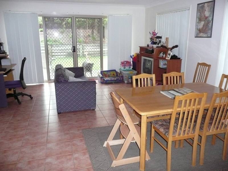 25 Starr Street, Forest Lake QLD 4078