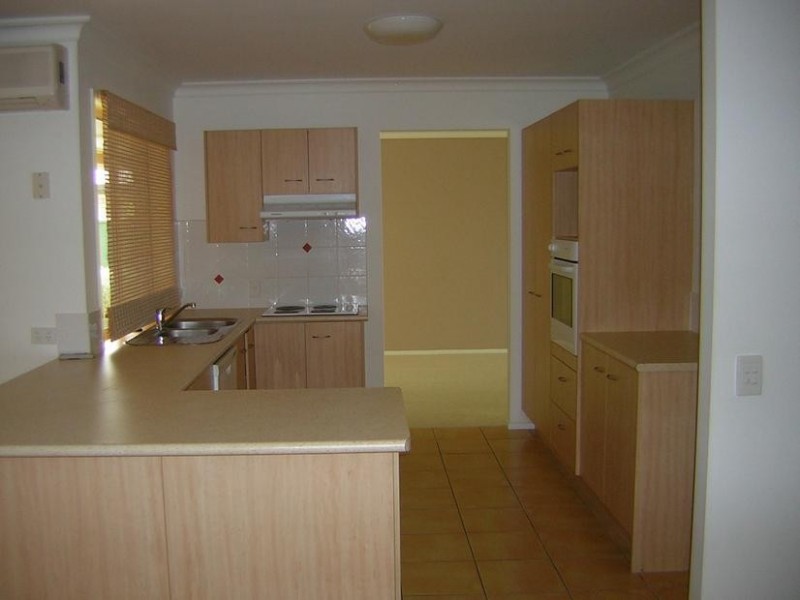 5 Coogan Lane, Springfield QLD 4300