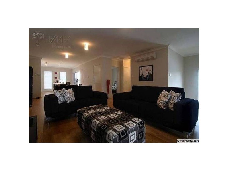 11 Escarpment Drive, Springfield Lakes QLD 4300