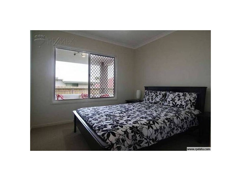 11 Escarpment Drive, Springfield Lakes QLD 4300