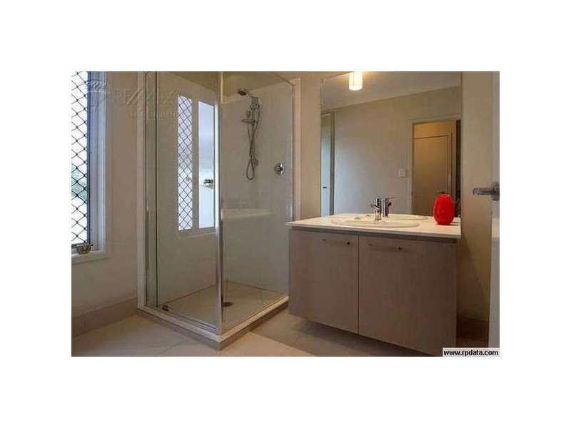 11 Escarpment Drive, Springfield Lakes QLD 4300