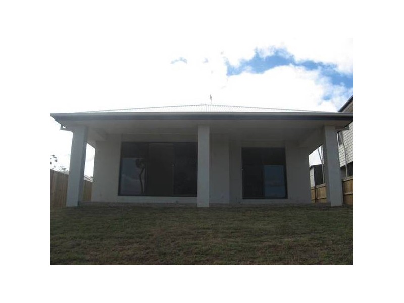 6 Treetops Ave, Springfield Lakes QLD 4300