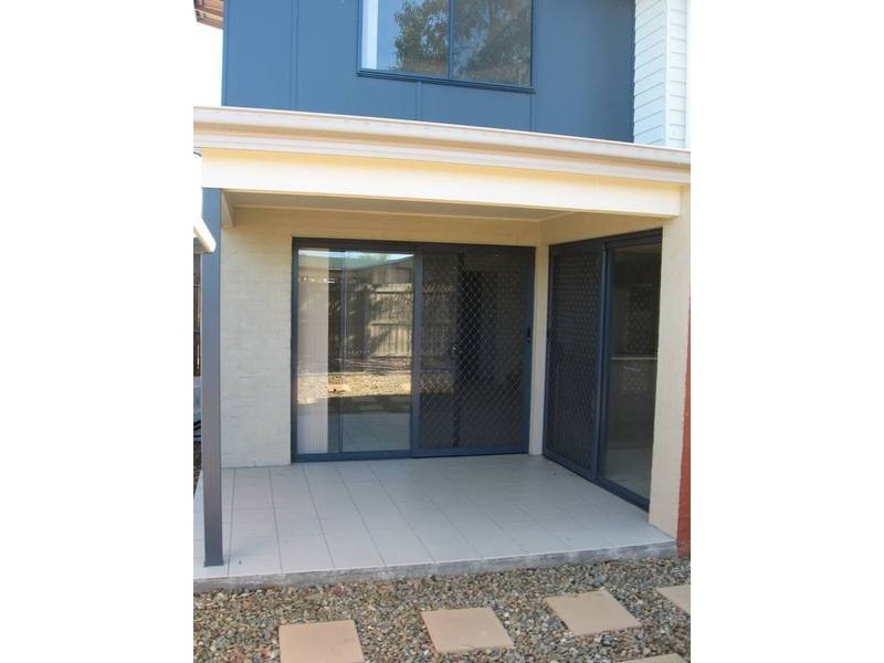 7/26 Commercial Drive, Springfield QLD 4300