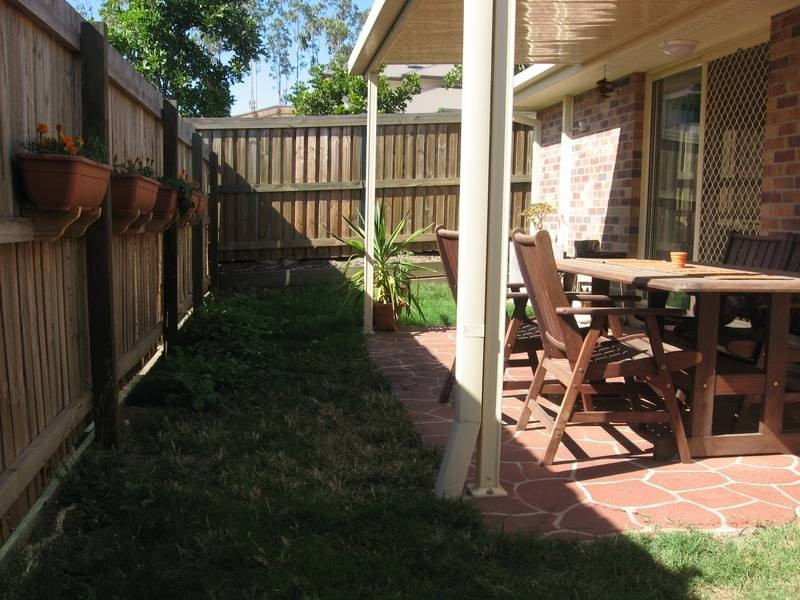 17 Greenleaf Ave, Springfield Lakes QLD 4300