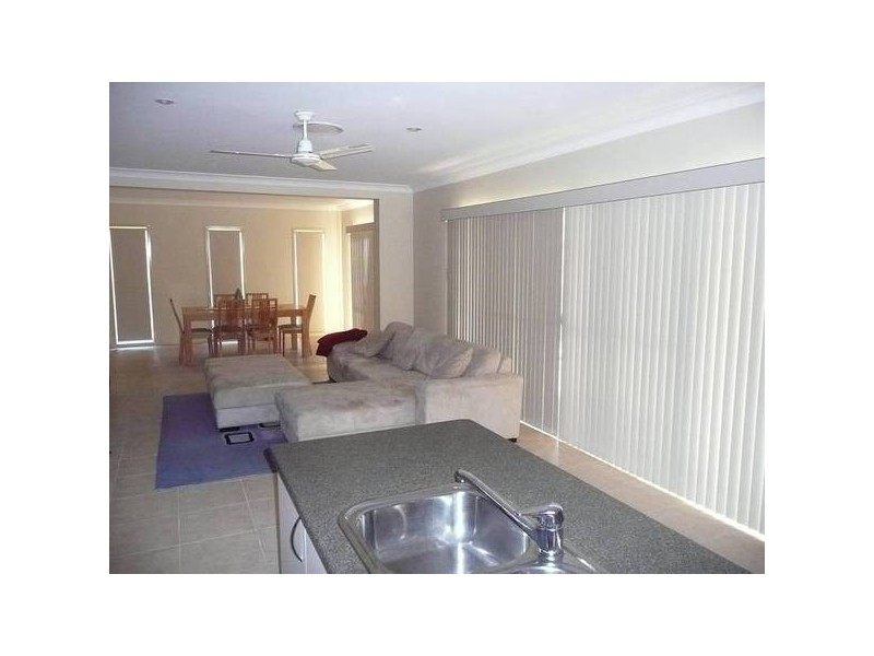 9 Wattletree Ct, Brookwater QLD 4300