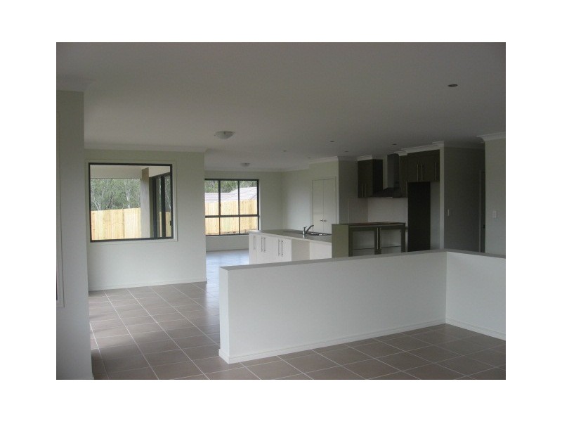16 Peligian Street, Augustine Heights QLD 4300