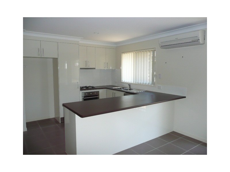 6 Shallowbay Drive, Springfield Lakes QLD 4300