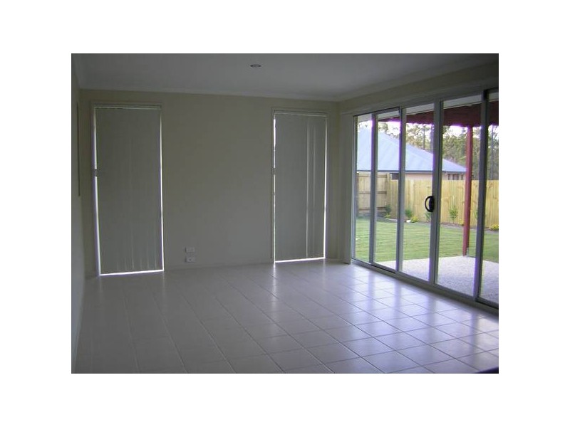 24 Diana Street, Springfield Lakes QLD 4300