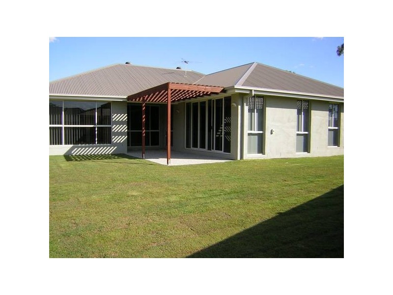24 Diana Street, Springfield Lakes QLD 4300