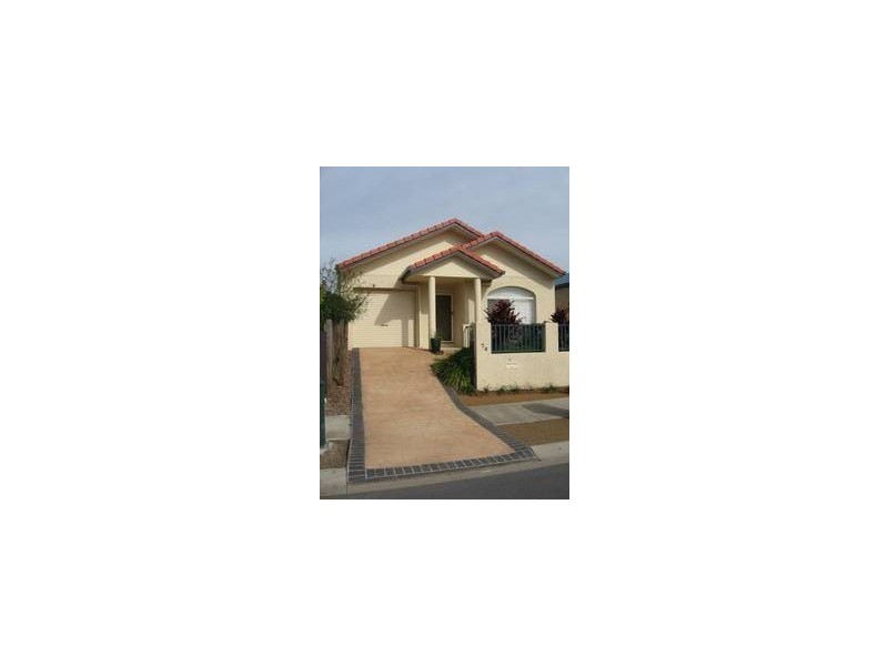 7 4 Coventina Crescent, Springfield Lakes QLD 4300