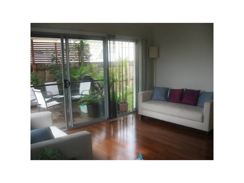 5 3 Jezabel, Springfield Lakes QLD 4300