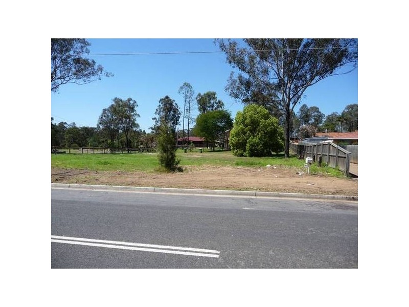 227 Jones Rd, Bellbird Park QLD 4300