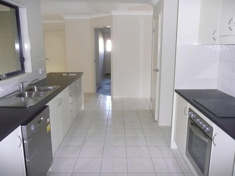 14 COVENTINA CRESCENT, Springfield Lakes QLD 4300