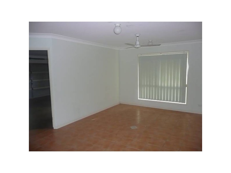 9 Crediton Place, Forest Lake QLD 4078