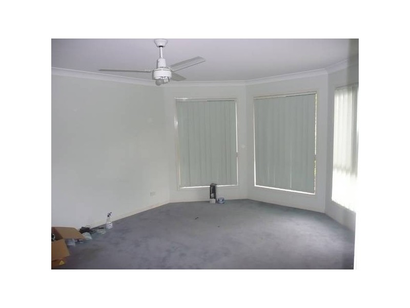 9 Crediton Place, Forest Lake QLD 4078